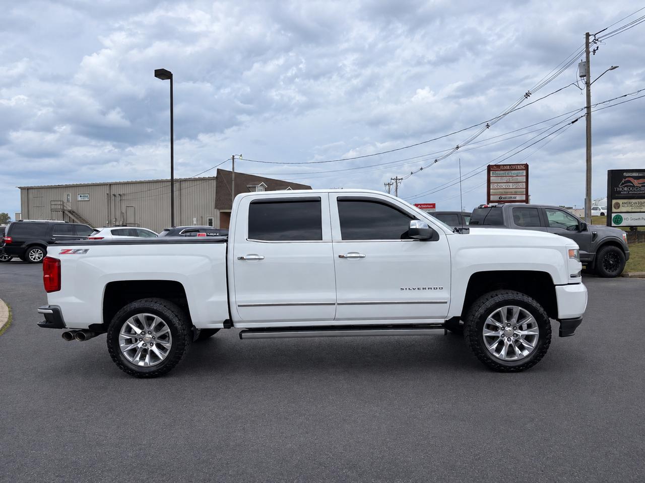 Chevrolet Silverado 1500 4WD Crew Cab 143.5" LTZ w/2LZ 2017