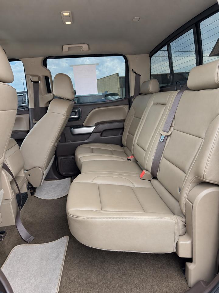 Chevrolet Silverado 1500 4WD Crew Cab 143.5" LTZ w/2LZ 2017