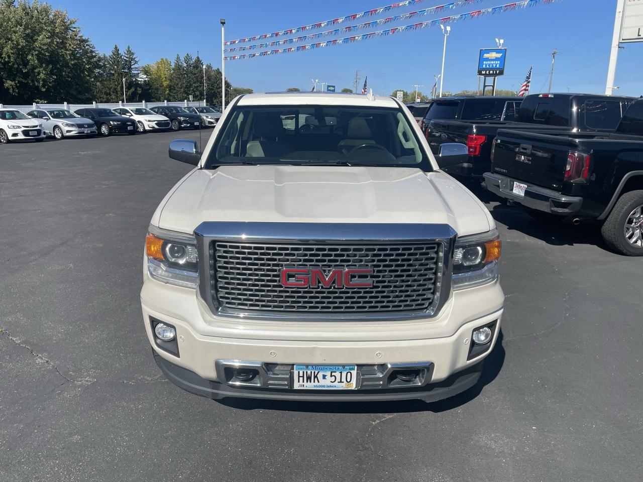 GMC Sierra 1500 4WD Crew Cab 143.5" Denali 2015