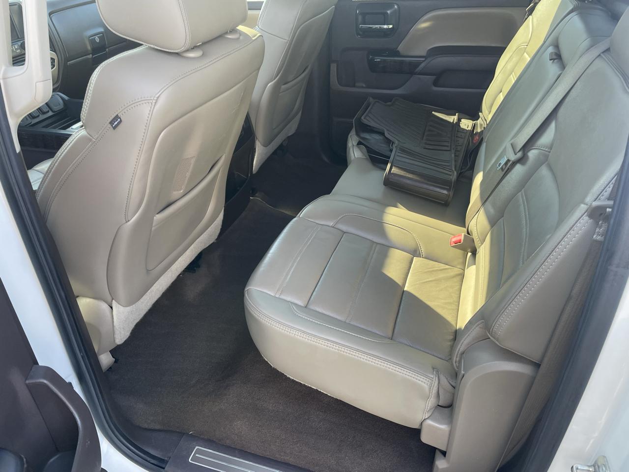 GMC Sierra 1500 4WD Crew Cab 143.5" Denali 2015