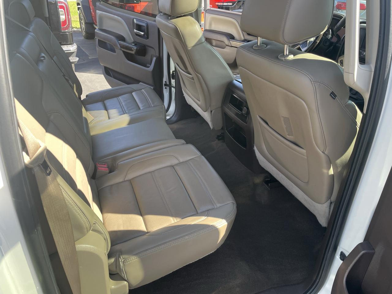 GMC Sierra 1500 4WD Crew Cab 143.5" Denali 2015