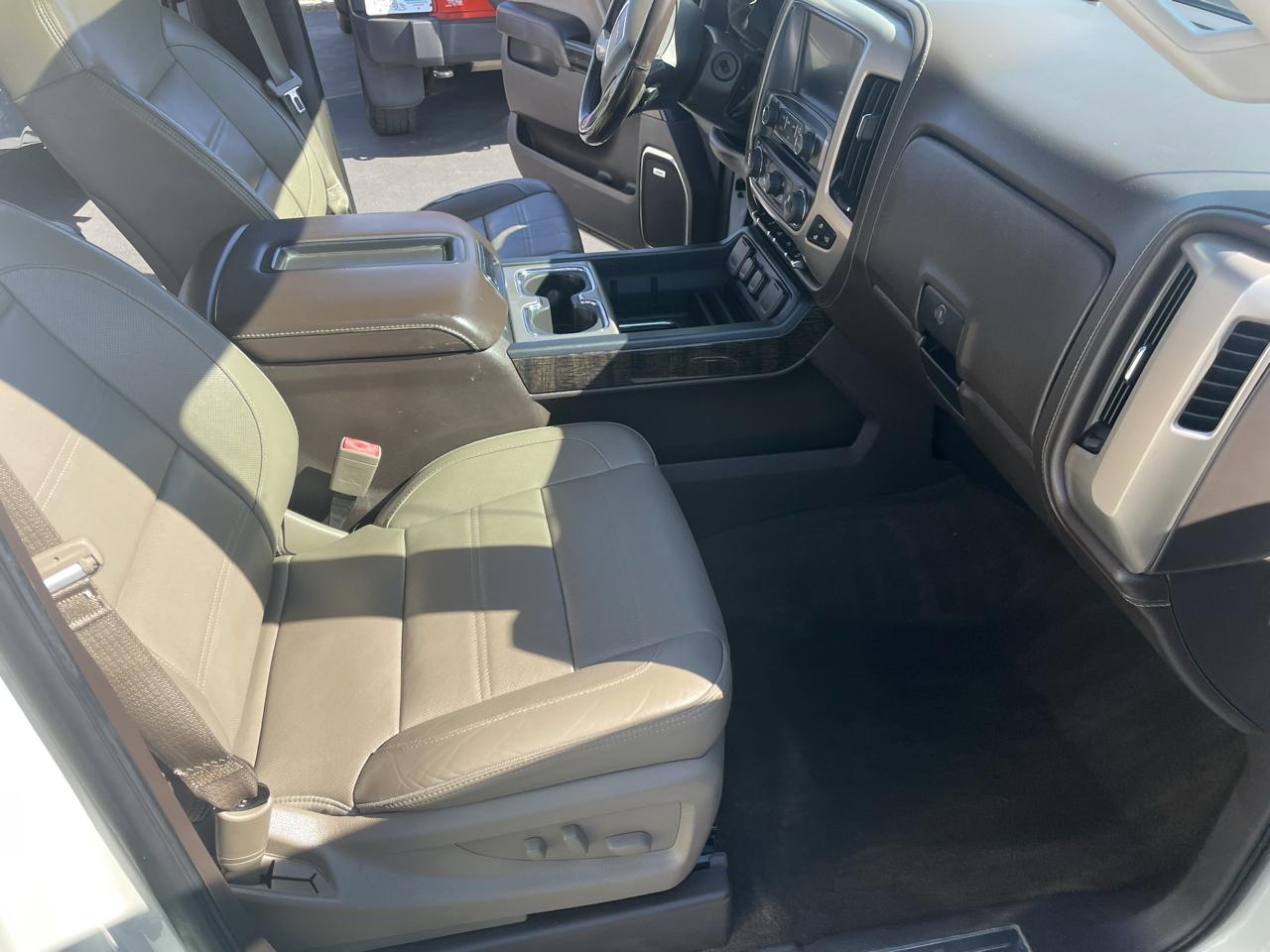 GMC Sierra 1500 4WD Crew Cab 143.5" Denali 2015