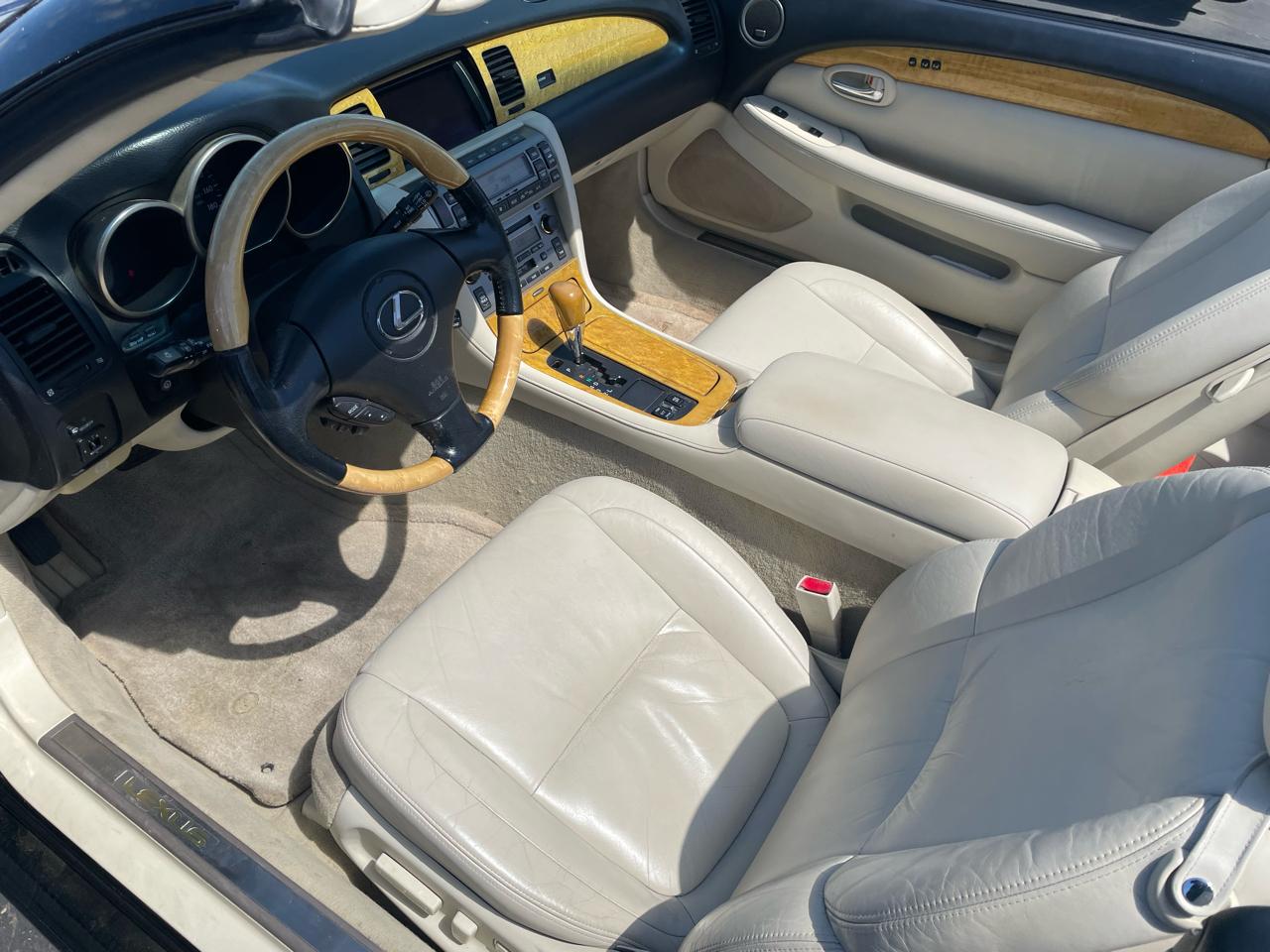 Lexus SC 430 2dr Convertible 2002