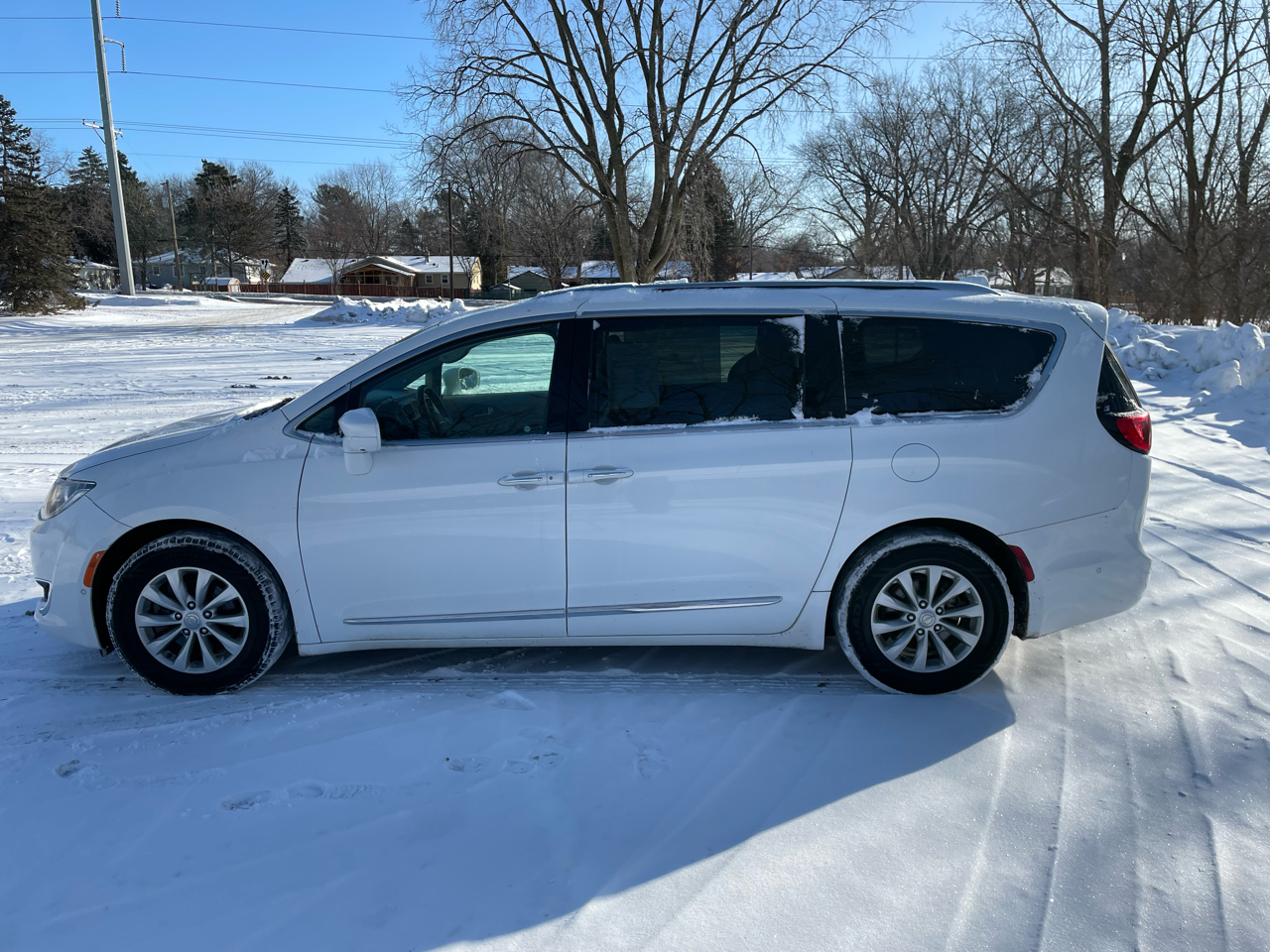 Chrysler Pacifica Touring L FWD 2019