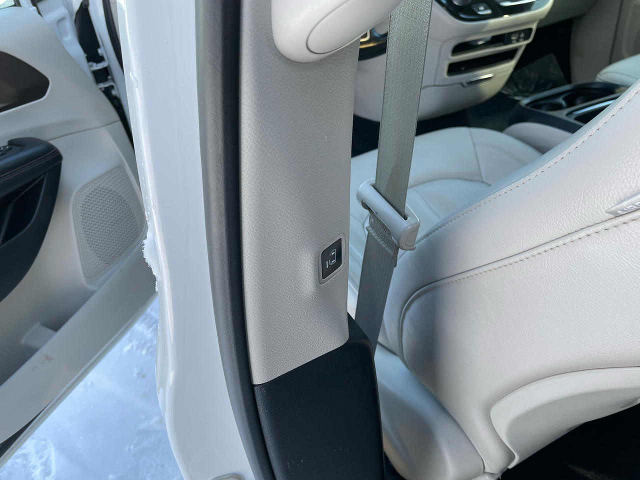 Chrysler Pacifica Touring L FWD 2019