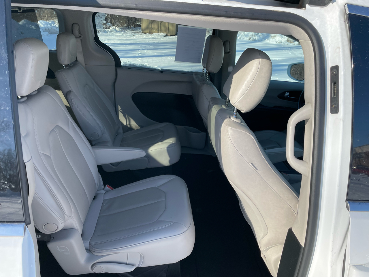 Chrysler Pacifica Touring L FWD 2019