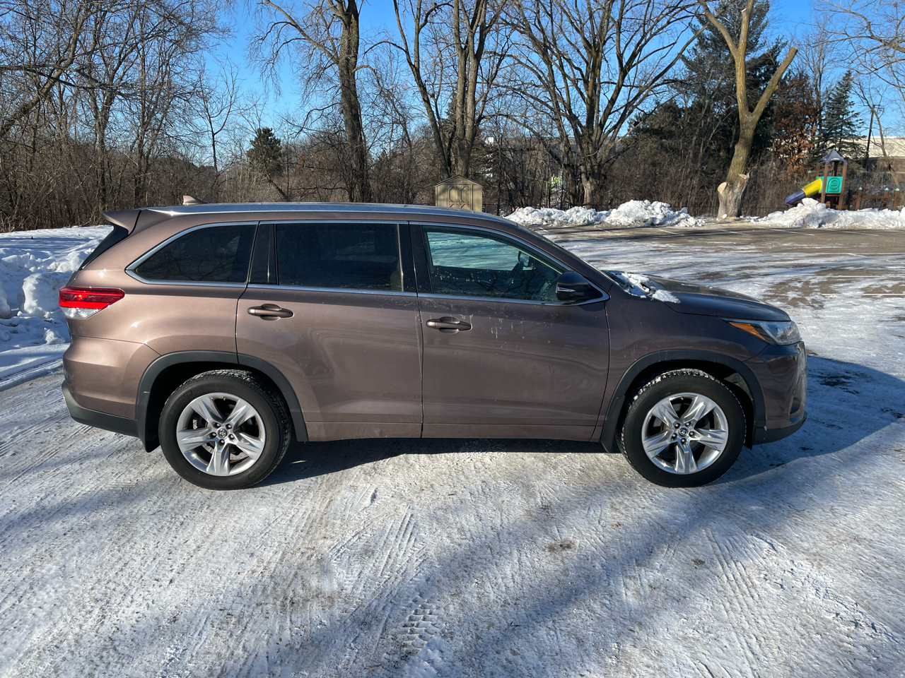 Toyota Highlander Limited V6 AWD (Natl) 2017