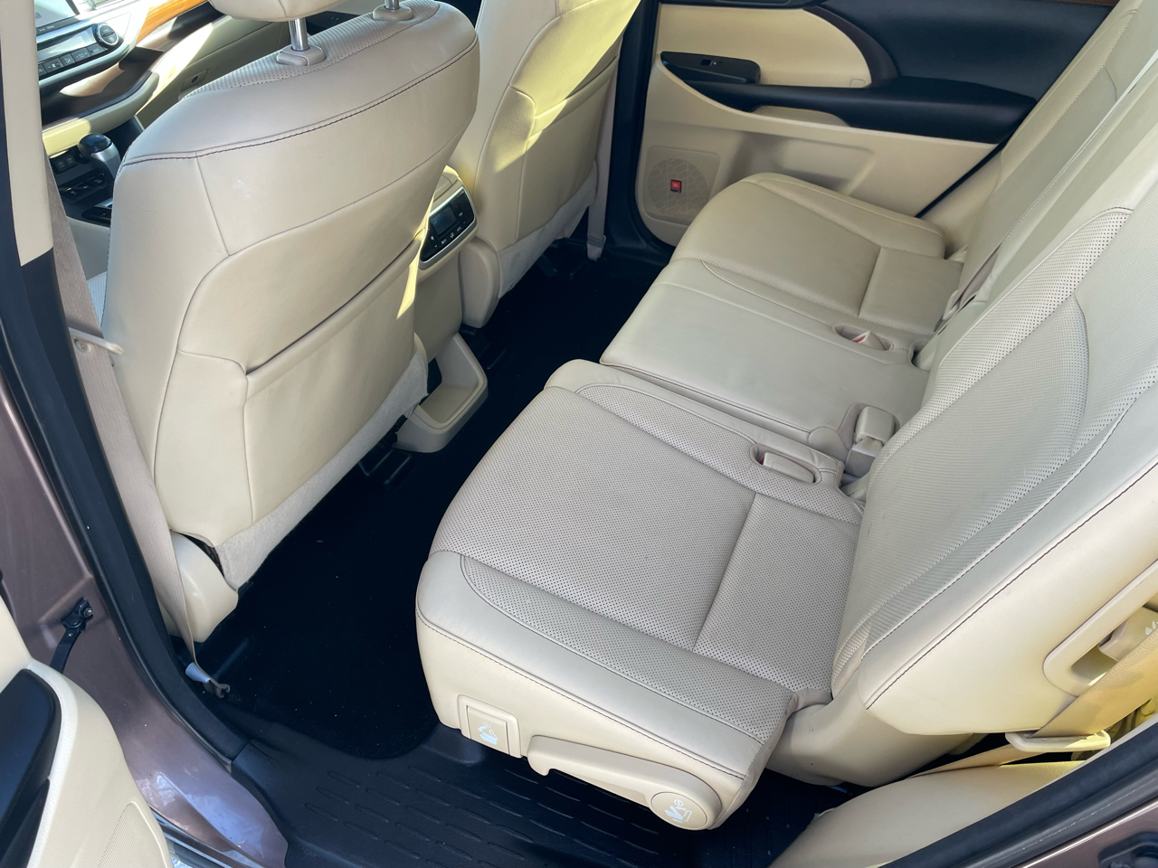 Toyota Highlander Limited V6 AWD (Natl) 2017