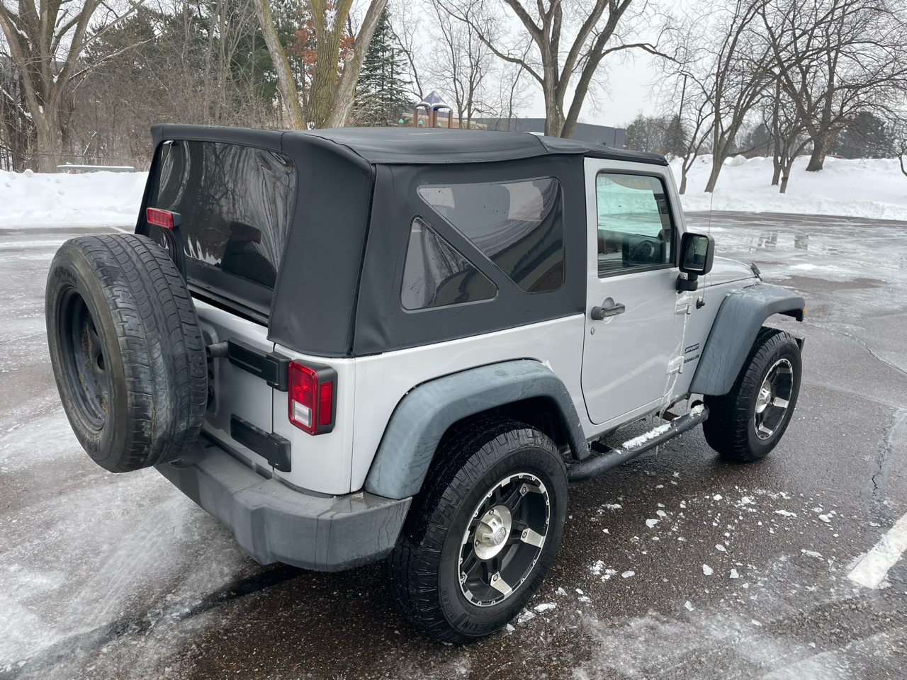 Jeep Wrangler 4WD 2dr Sport 2012