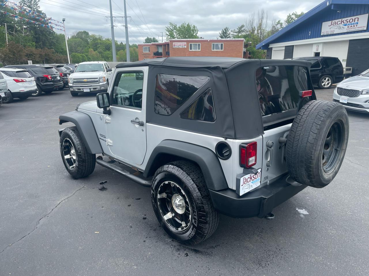 Jeep Wrangler 4WD 2dr Sport 2012