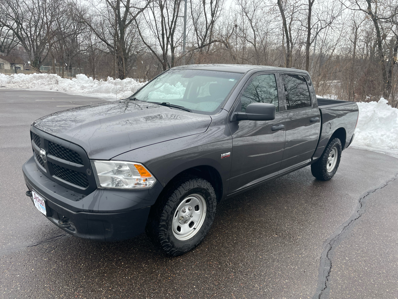 RAM 1500 Classic Tradesman 4x4 Crew Cab 5'7" Box 2019
