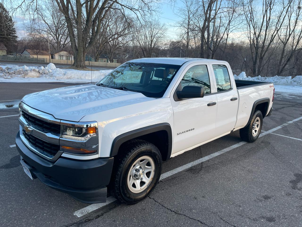 Chevrolet Silverado 1500 4WD Double Cab 143.5" Work Truck 2017