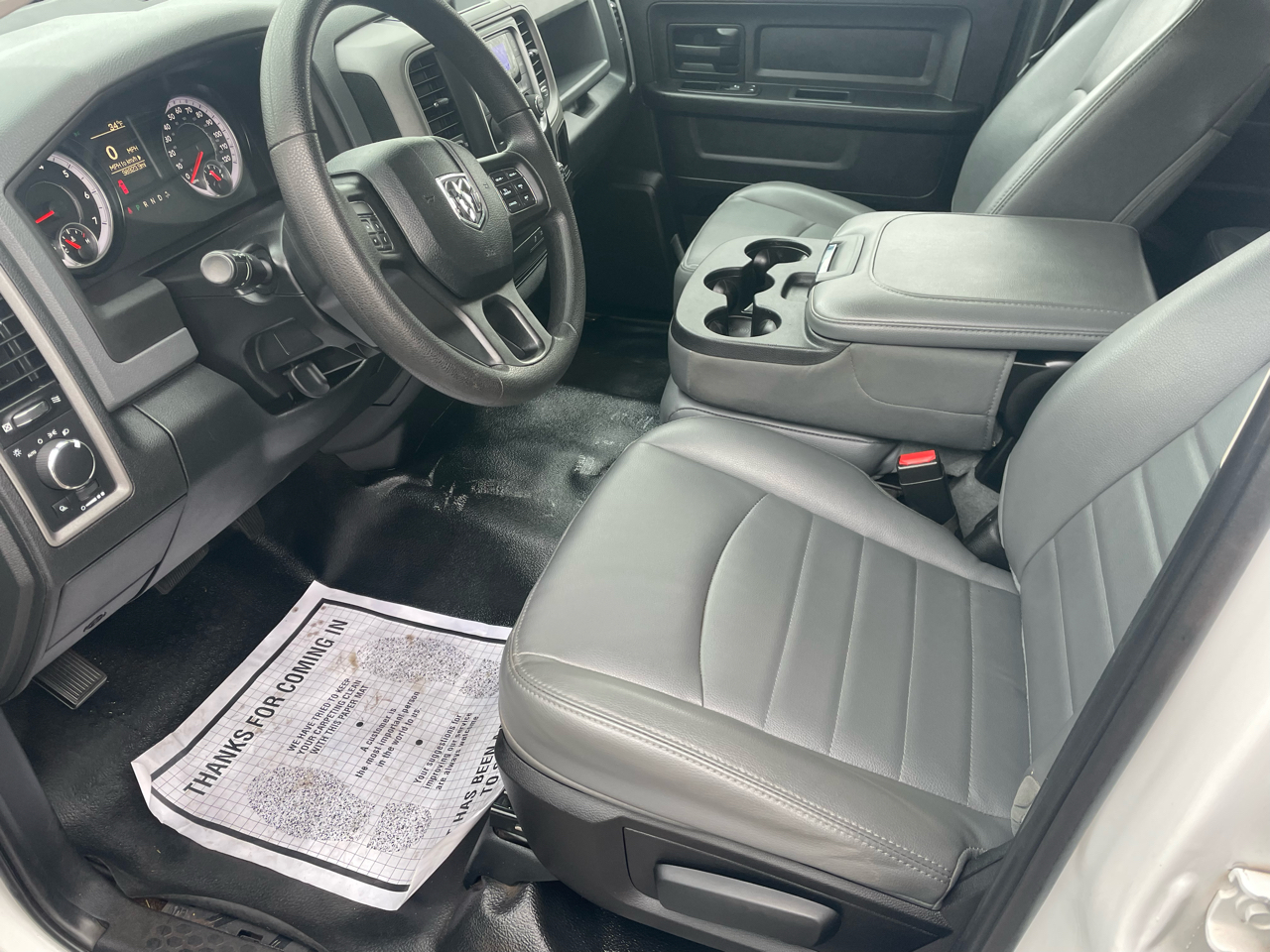 RAM 1500 4WD Quad Cab 140.5" Tradesman 2015