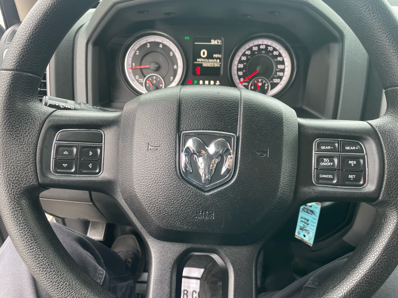 RAM 1500 4WD Quad Cab 140.5" Tradesman 2015