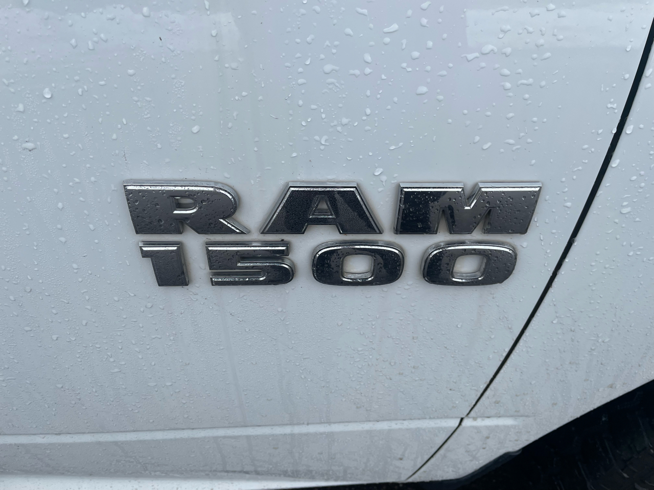 RAM 1500 4WD Quad Cab 140.5" Tradesman 2015