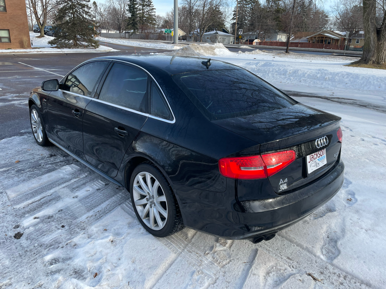 Audi A4 4dr Sdn Auto quattro 2.0T Premium 2014
