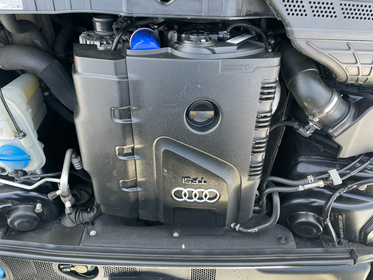 Audi A4 4dr Sdn Auto quattro 2.0T Premium 2014