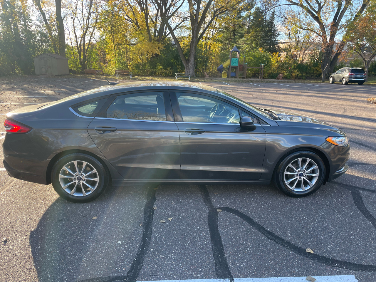 Ford Fusion SE FWD 2017 Ford Fusion SE FWD 2017