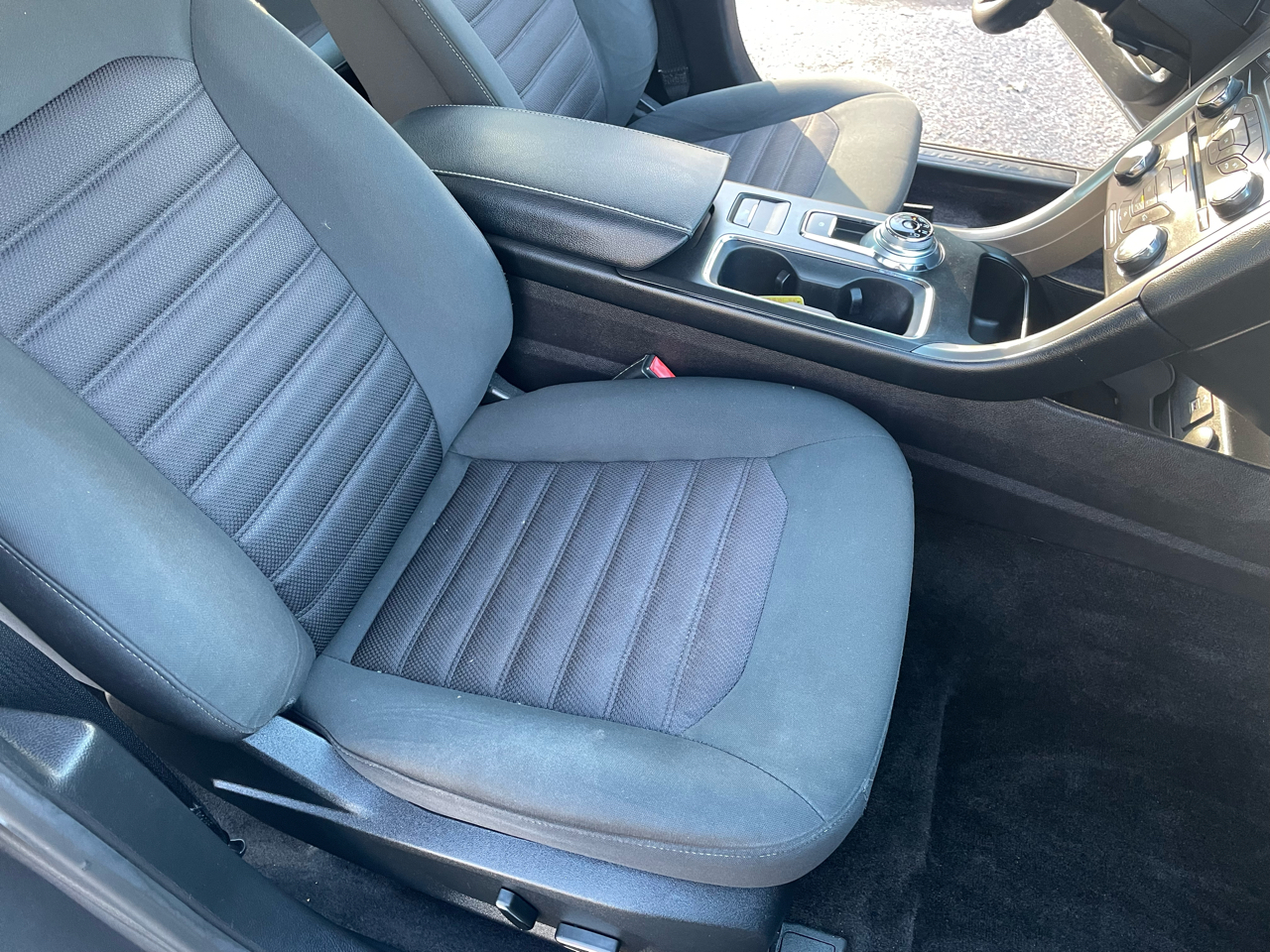 Ford Fusion SE FWD 2017 Ford Fusion SE FWD 2017