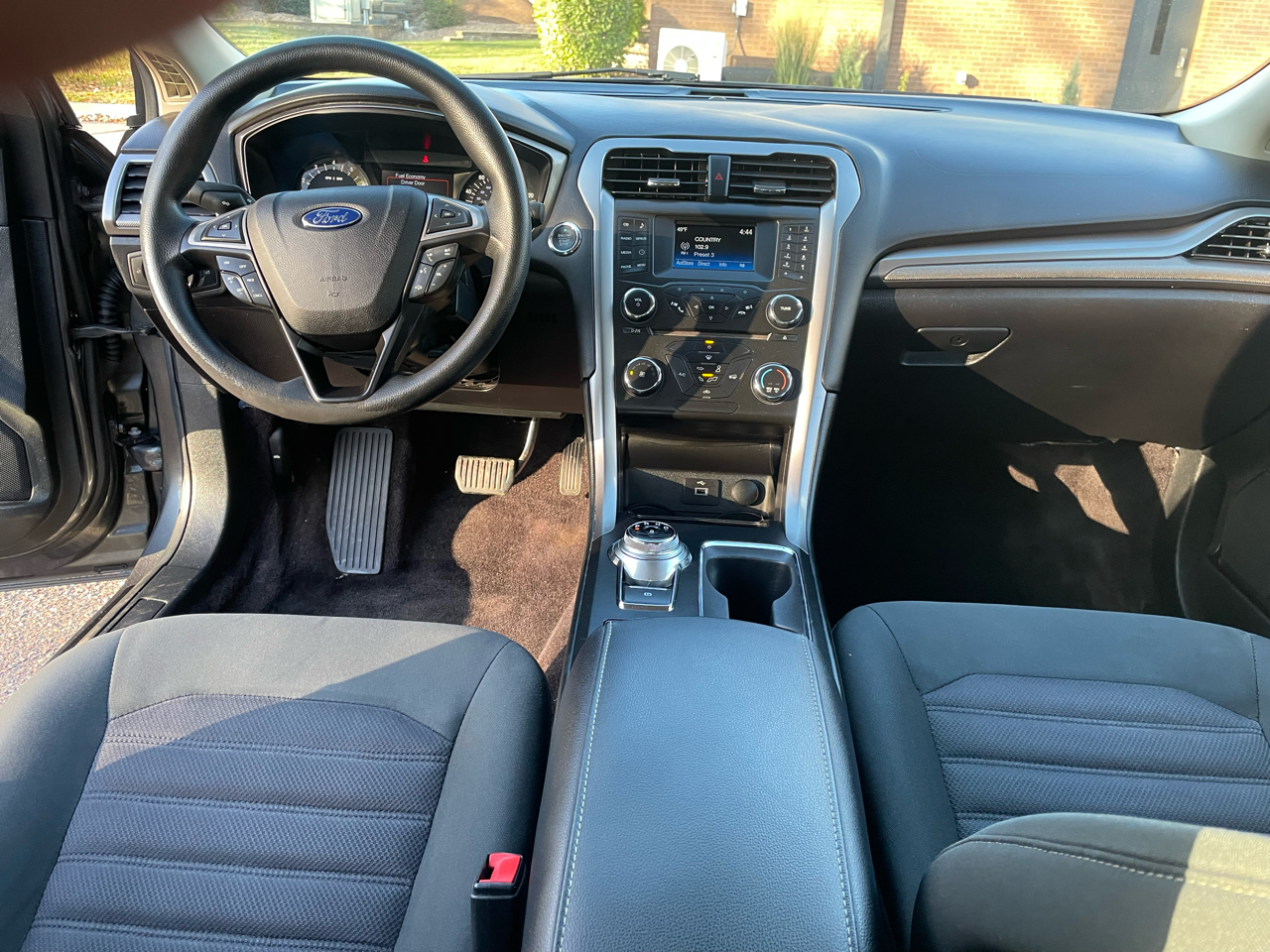 Ford Fusion SE FWD 2017 Ford Fusion SE FWD 2017