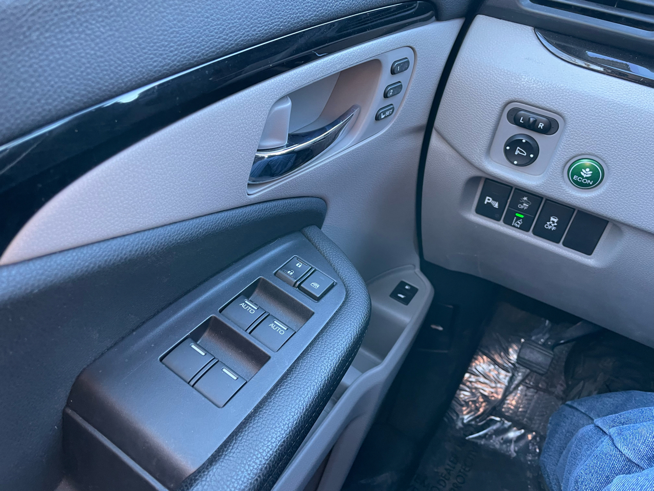 Honda Pilot Touring 7-Passenger 2WD 2020