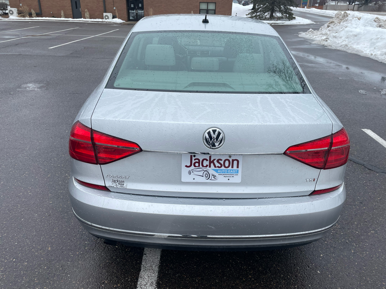 Volkswagen Passat 4dr Sdn 1.8T Auto S PZEV 2016