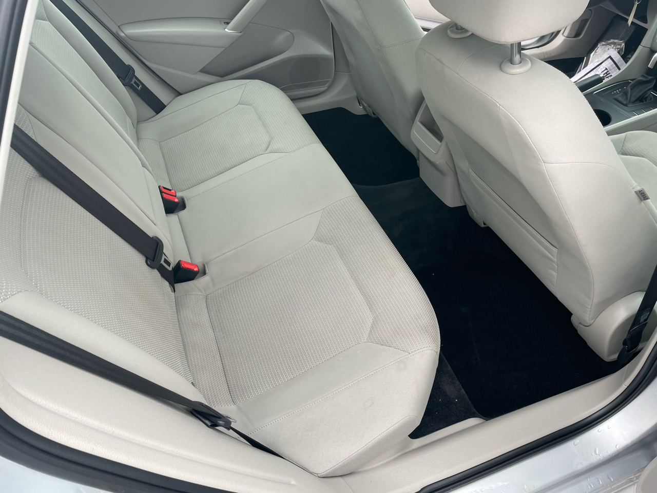 Volkswagen Passat 4dr Sdn 1.8T Auto S PZEV 2016