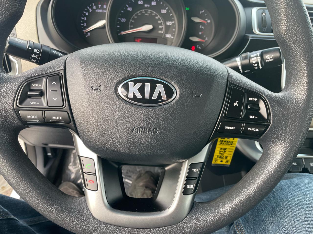 Kia Rio 4dr Sdn Auto LX 2016