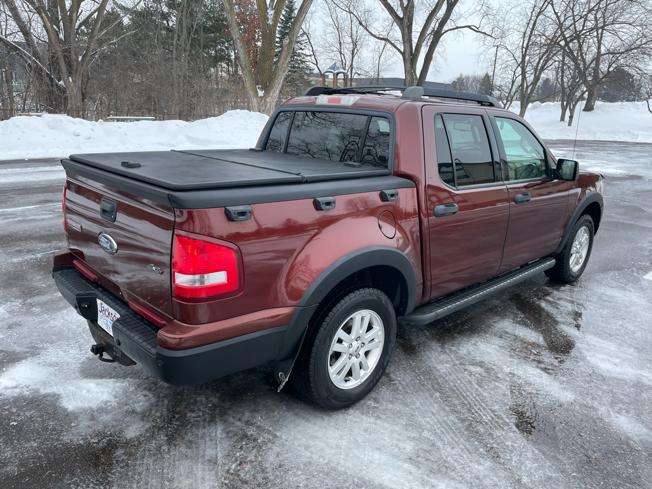 Ford Explorer Sport Trac 4WD 4dr XLT 2010