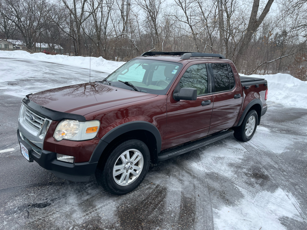 Ford Explorer Sport Trac 4WD 4dr XLT 2010