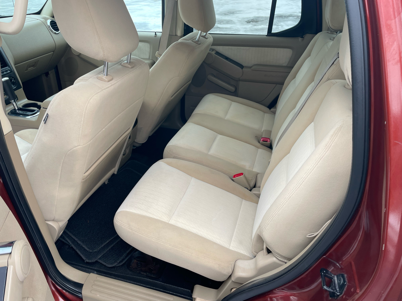 Ford Explorer Sport Trac 4WD 4dr XLT 2010