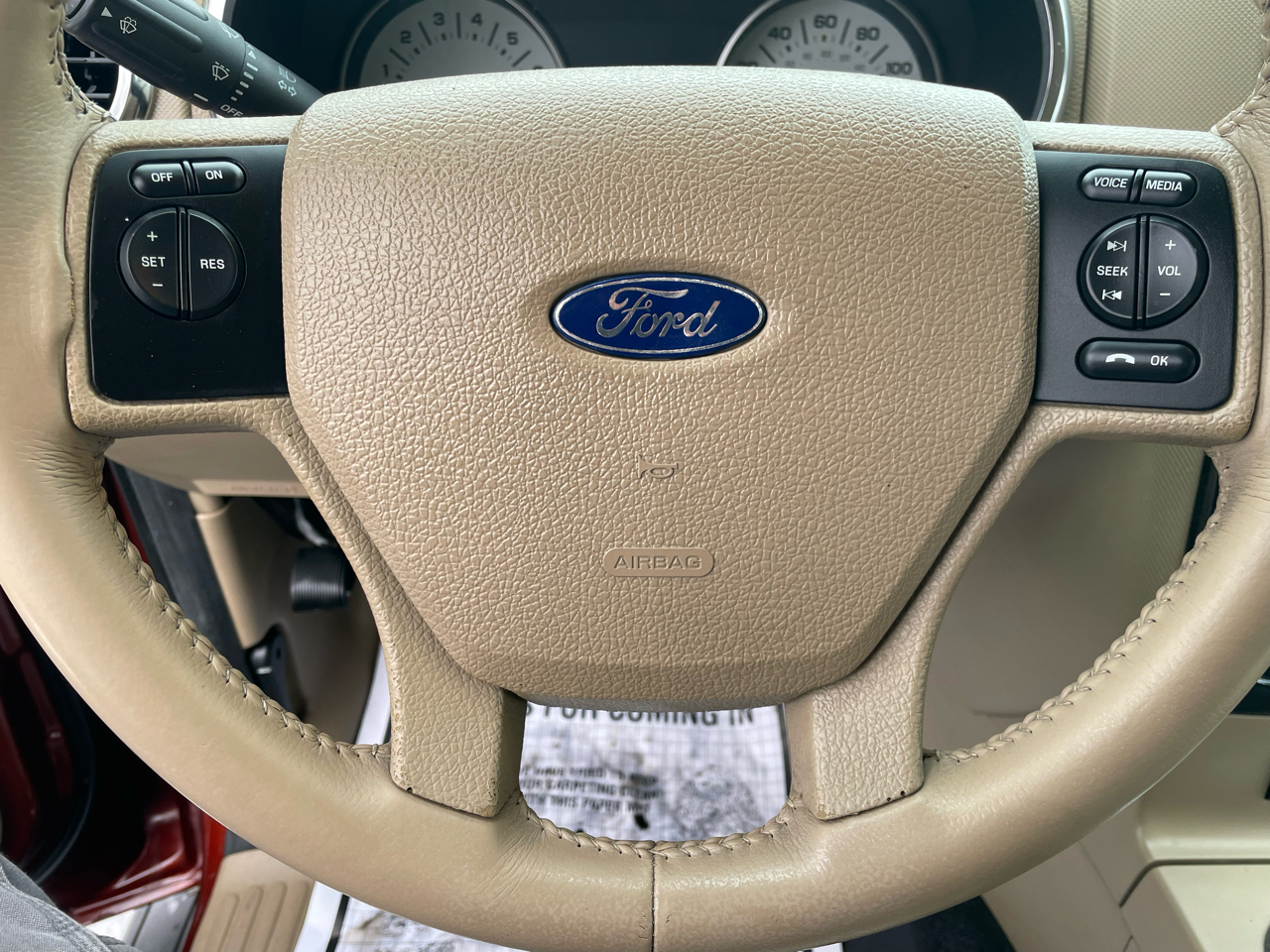 Ford Explorer Sport Trac 4WD 4dr XLT 2010