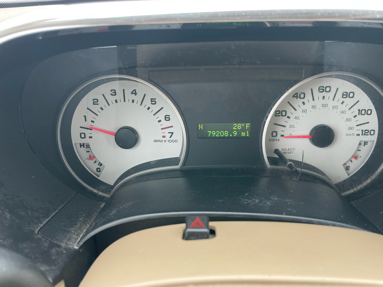 Ford Explorer Sport Trac 4WD 4dr XLT 2010