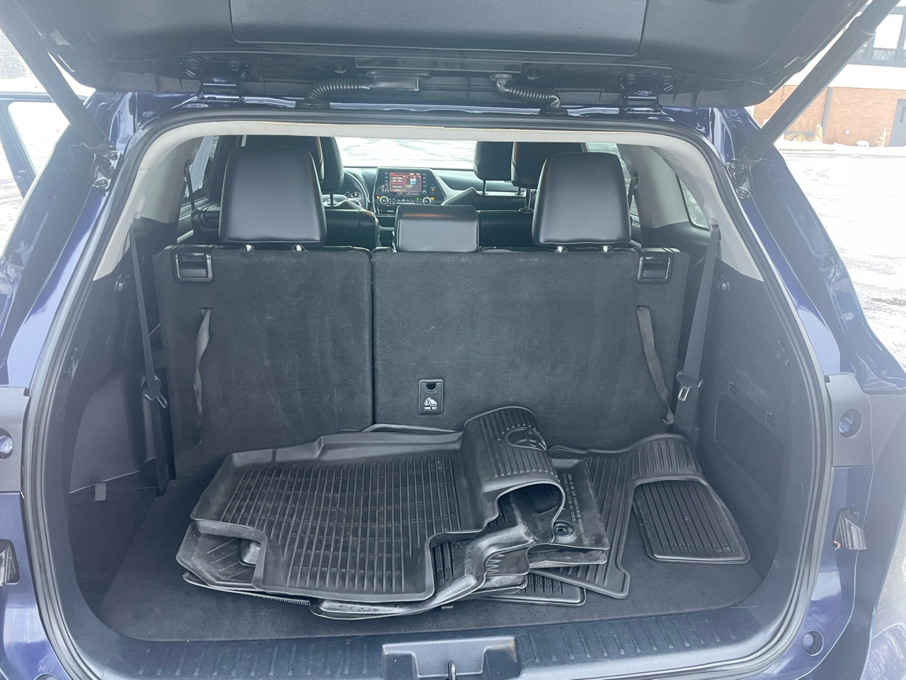 Toyota Highlander XLE AWD (Natl) 2021