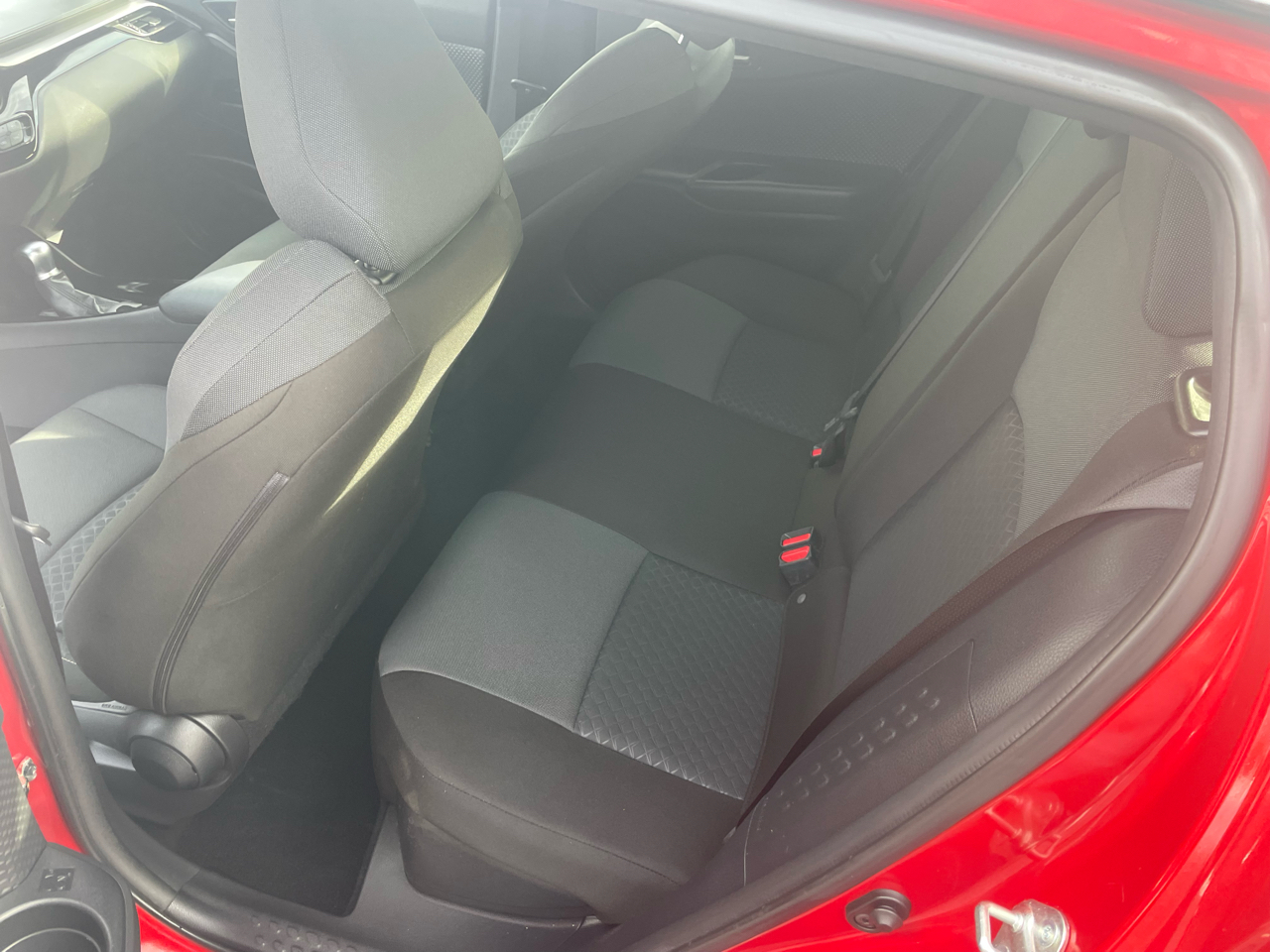 Toyota C-HR Nightshade FWD (Natl) 2021