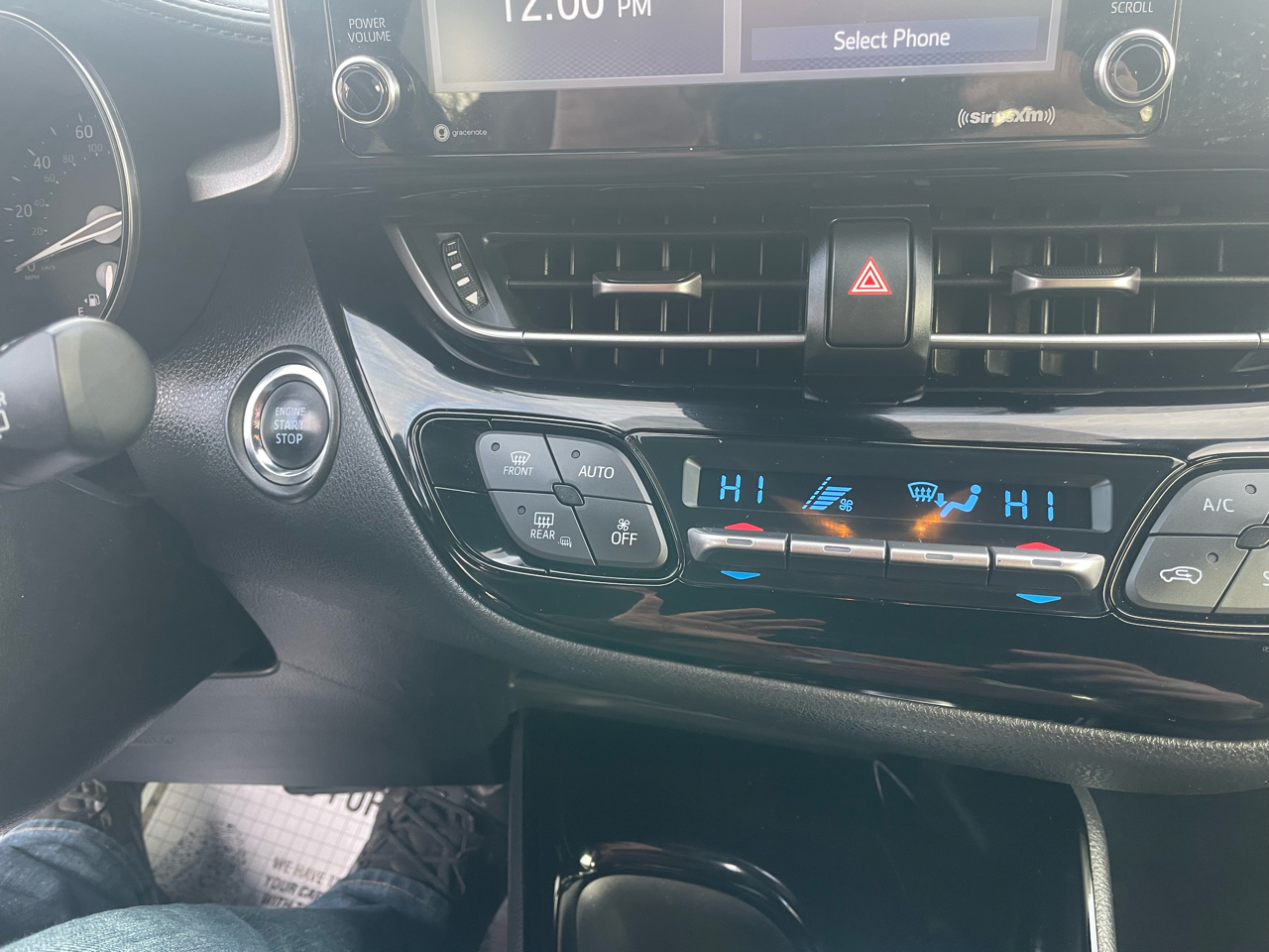 Toyota C-HR Nightshade FWD (Natl) 2021