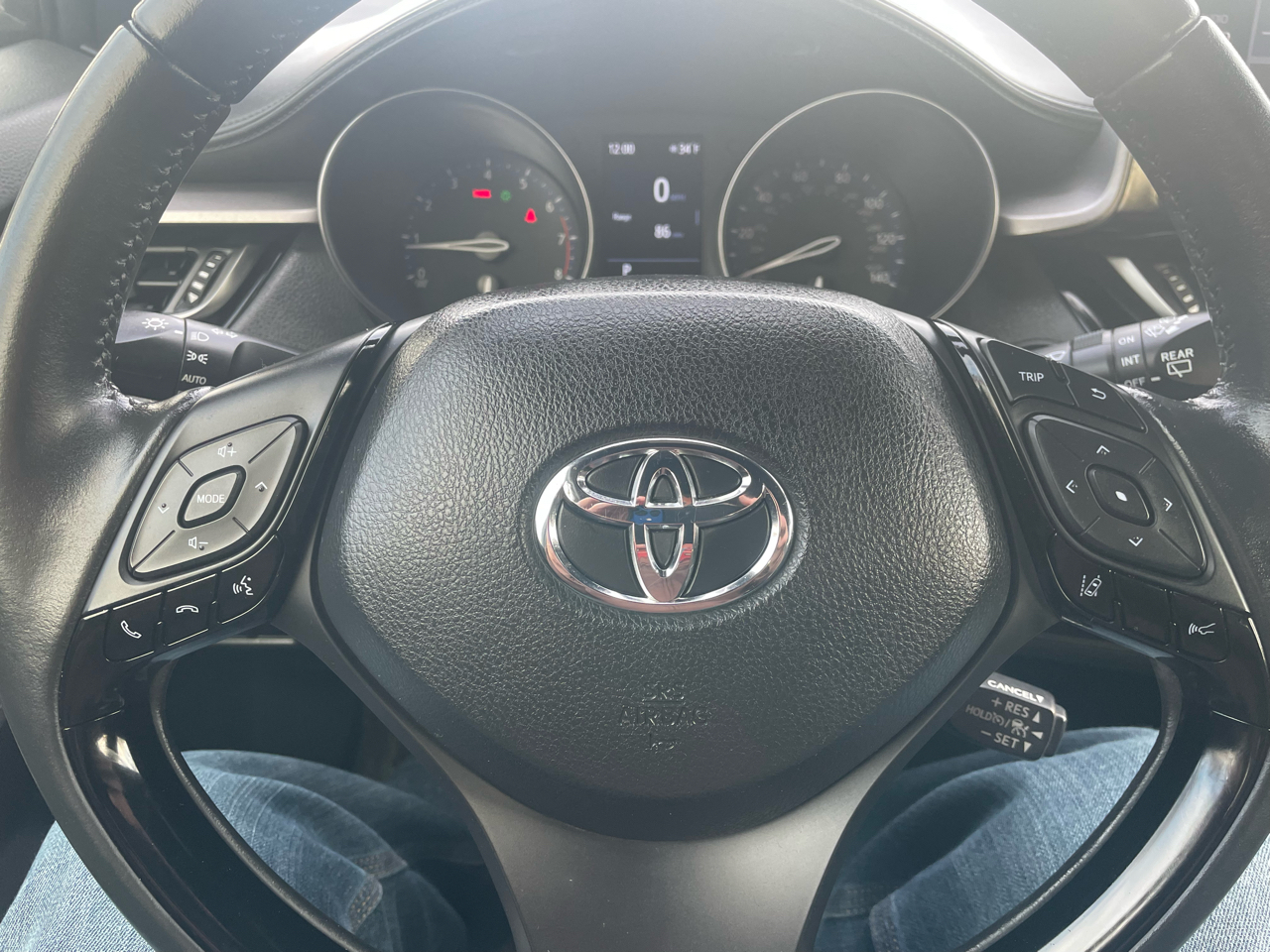 Toyota C-HR Nightshade FWD (Natl) 2021