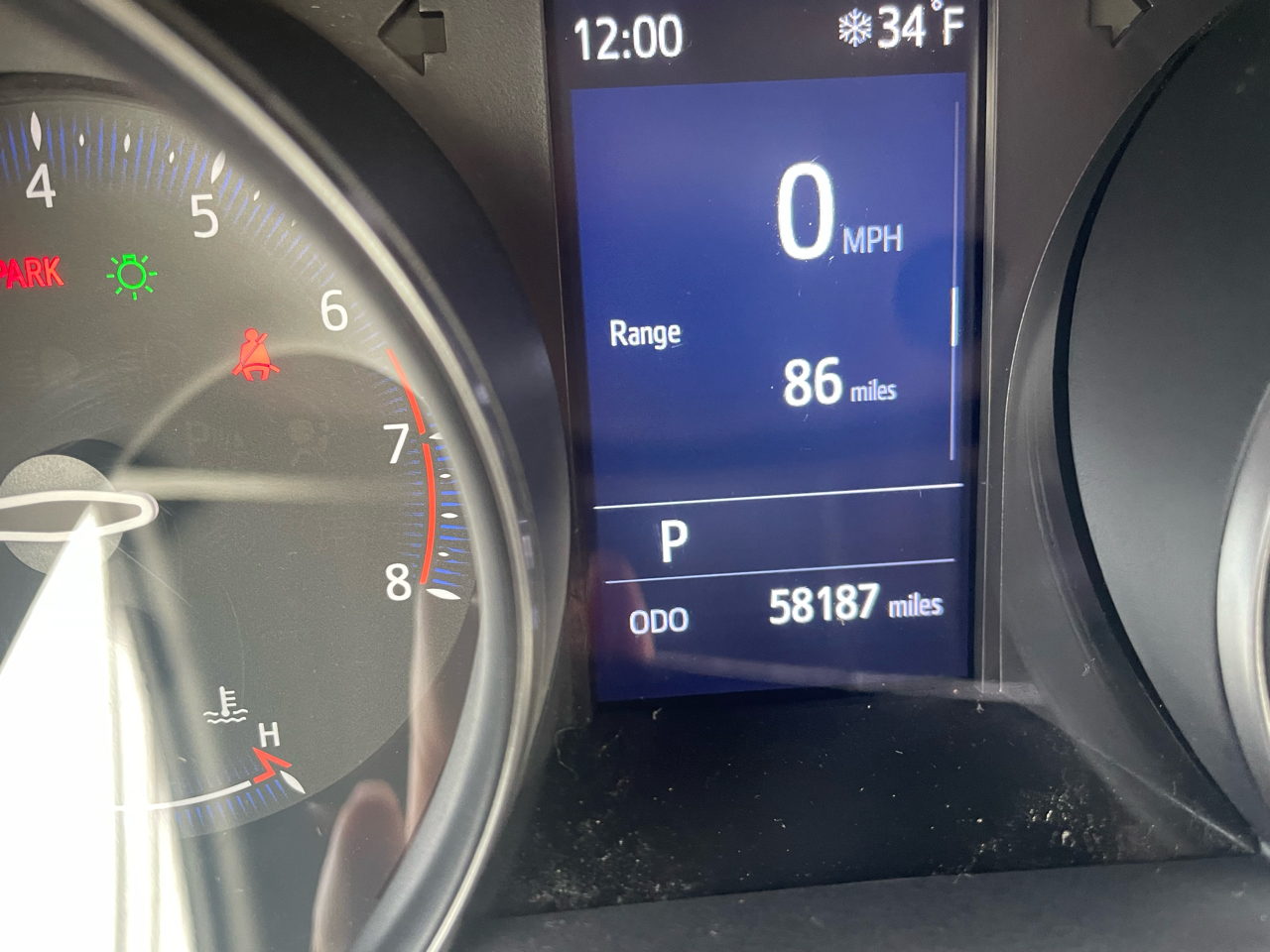 Toyota C-HR Nightshade FWD (Natl) 2021