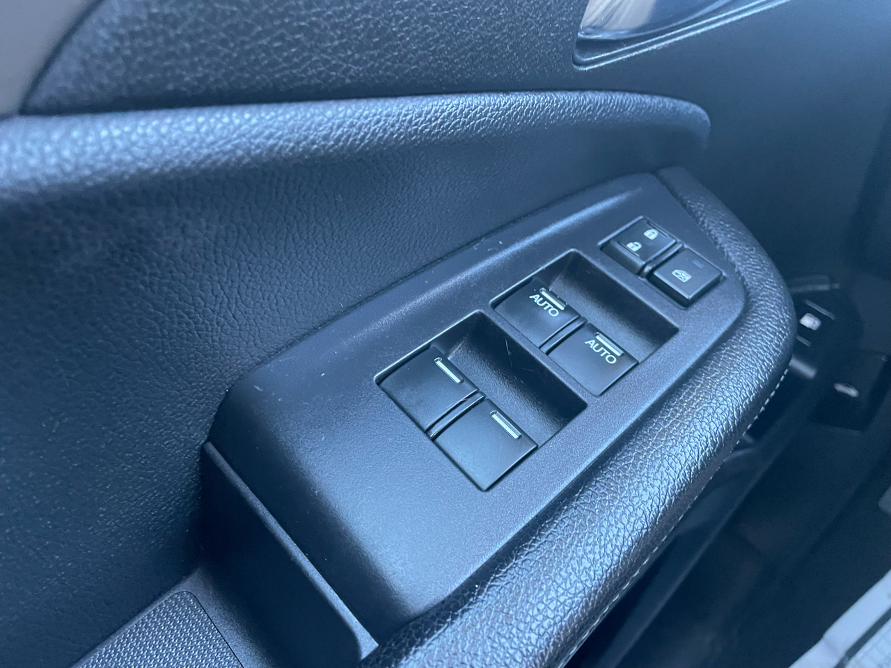 Honda Ridgeline RTL-T 4x4 Crew Cab 5.3' Bed 2017