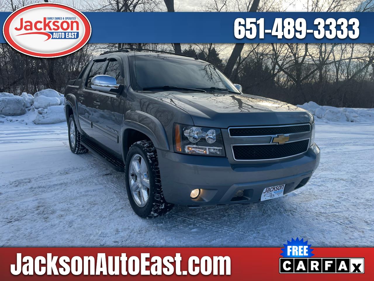 2012 Chevrolet Avalanche 4WD Crew Cab LS