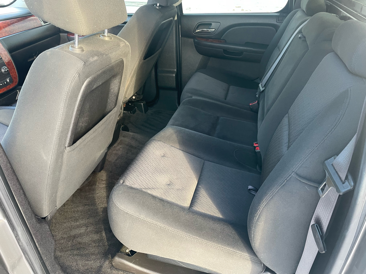 Chevrolet Avalanche 4WD Crew Cab LS 2012