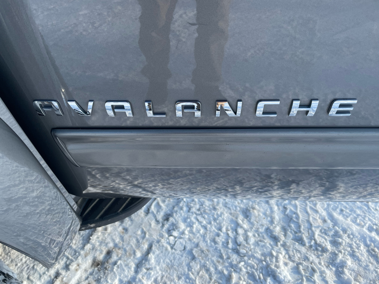 Chevrolet Avalanche 4WD Crew Cab LS 2012