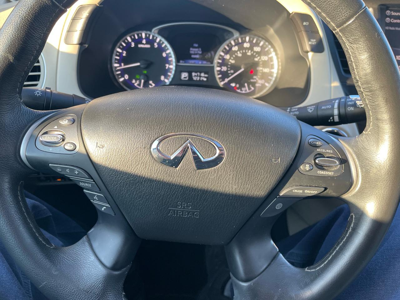 Infiniti QX60 LUXE AWD 2019