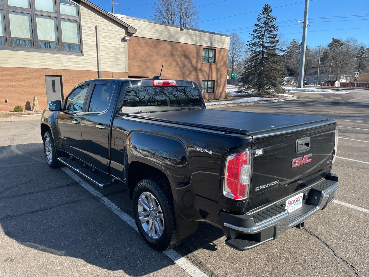 GMC Canyon 4WD Crew Cab 140.5" SLT 2015