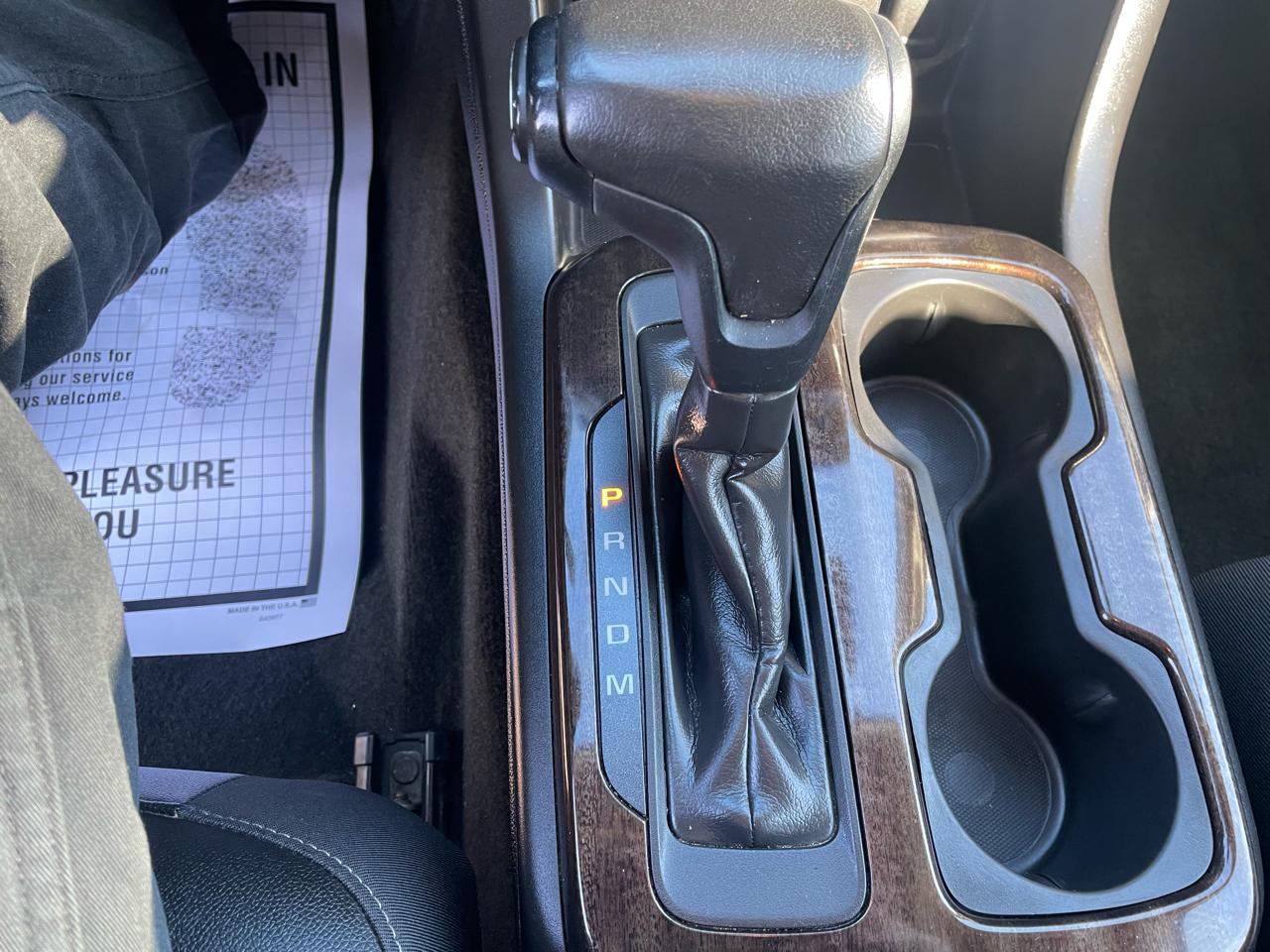 GMC Canyon 4WD Crew Cab 140.5" SLT 2015