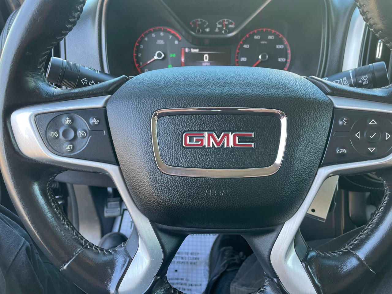 GMC Canyon 4WD Crew Cab 140.5" SLT 2015