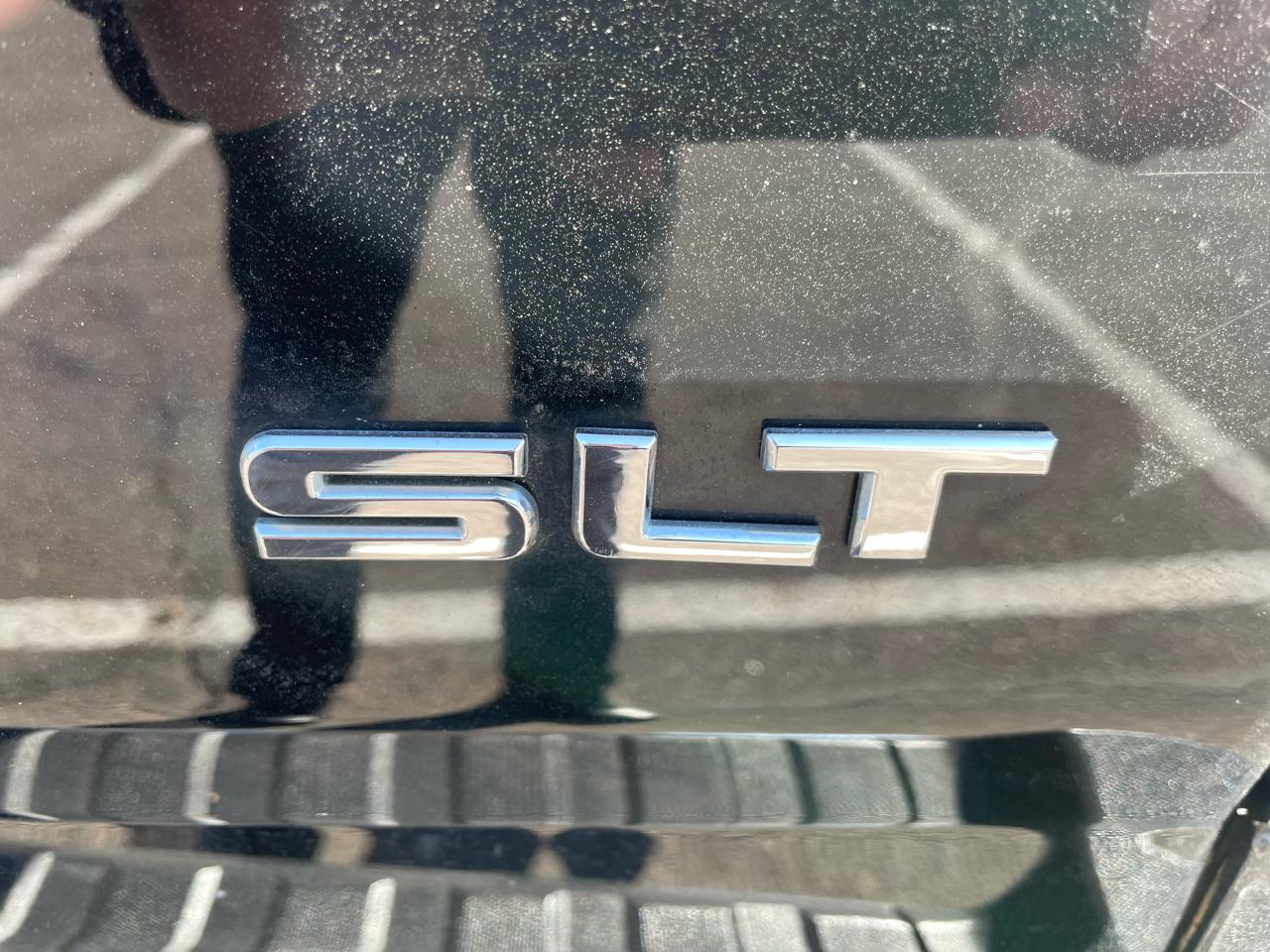 GMC Canyon 4WD Crew Cab 140.5" SLT 2015