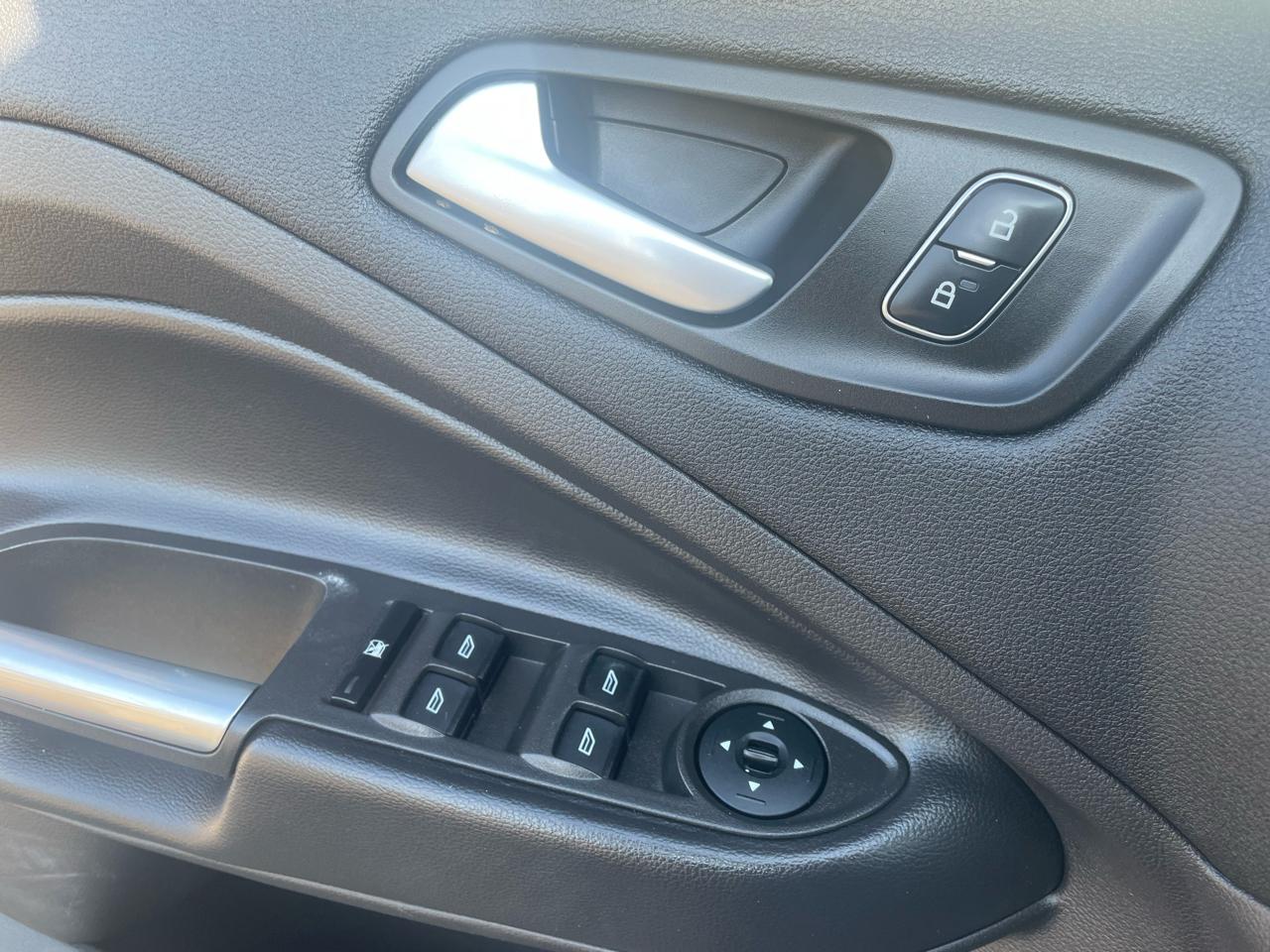 Ford Escape SE FWD 2018