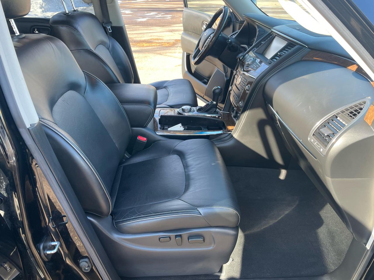 Infiniti QX80 AWD 2017