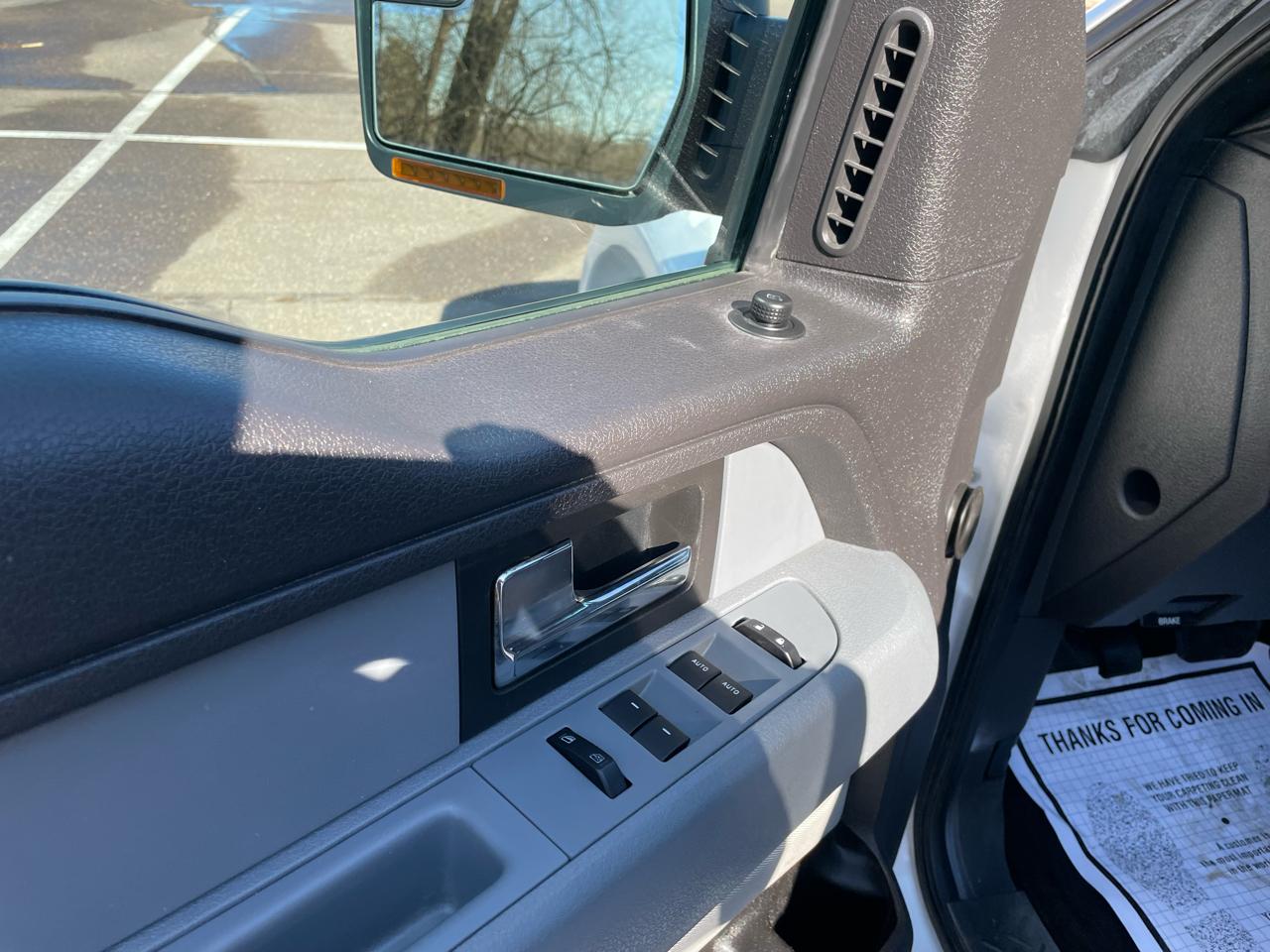 Ford F-150 4WD SuperCrew 145" Platinum 2012